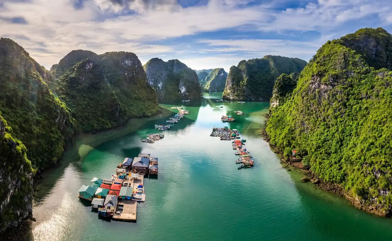 Cua Van Floating Village